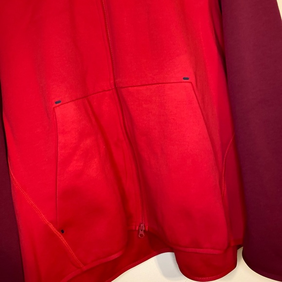 Nike Zip-Up Sweatshirt - Picture 2 of 7